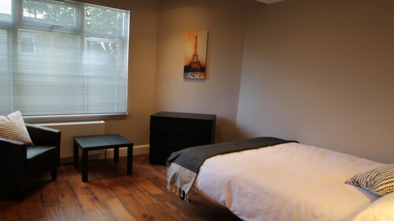 30A-Hanger-Lane-Ealing-London-Bedroom-2.2.jpg