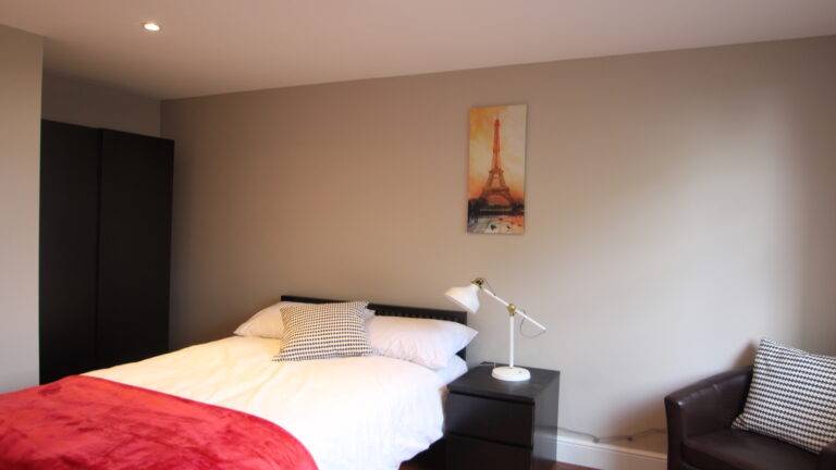 30A-Hanger-Lane-Ealing-London-Bedroom-3.2.jpg