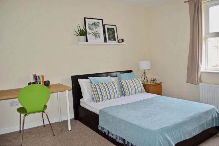 Allen-Street-Town-Centre-Maidstone-Bedroom-2.4.jpeg
