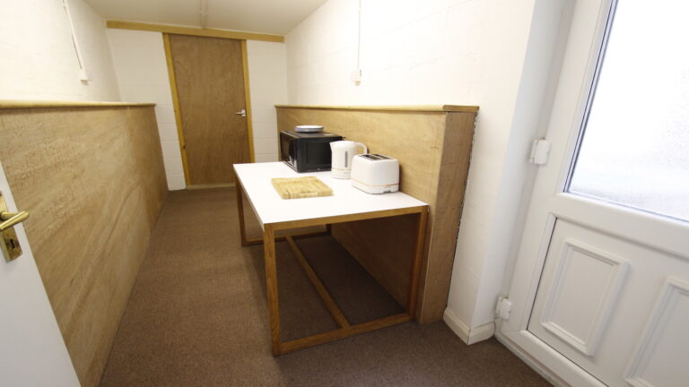 Culverden-Street-Town-Centre-Tunbridge-Wells-Room-4.5-Kitchen-store.jpeg
