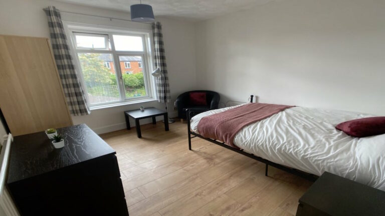 Granby-Grove-Portswood-Southampton-Room-4.1.jpg