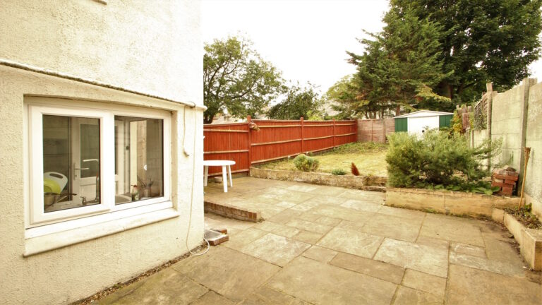 Grenfell-Place-Maidenhead-Maidenhead-Rear-Garden-1-1.jpg