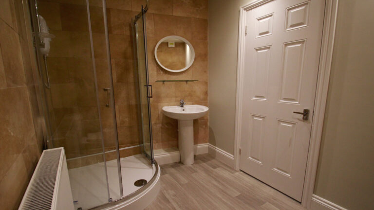 Grosvenor-Road-Town-Centre-Tunbridge-Wells-Ground-Floor-Bathroom1.1-2.jpg