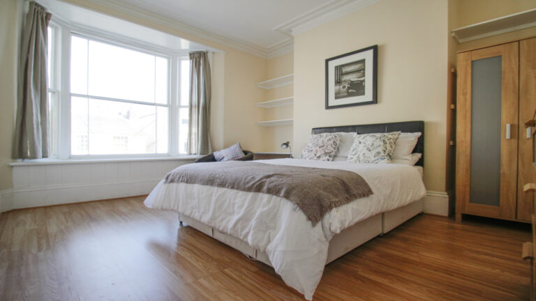 Grosvenor-Road-Town-Centre-Tunbridge-Wells-Room1.1-1.jpg