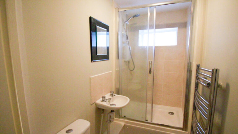 Grosvenor-Road-Town-Centre-Tunbridge-Wells-Top-Floor-Shower-Room-2.jpg