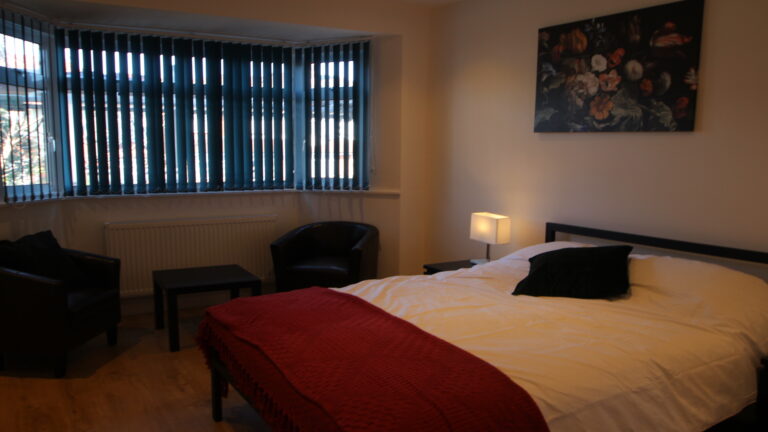 Gunnersbury-Lane-Acton-London-Room-3.2.jpg
