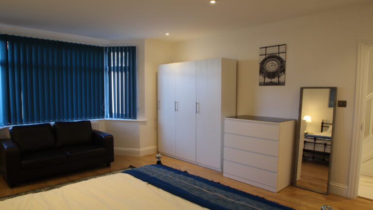 Gunnersbury-Lane-Acton-London-Room-3.3.jpg