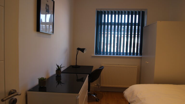 Gunnersbury-Lane-Acton-London-Room-4.1.jpg