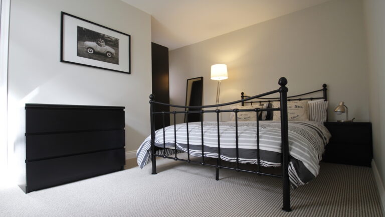 Gunnersbury-Lane-Acton-London-Room-5.jpg
