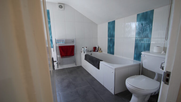 High-Town-Maidenhead-Maidenhead-Bathroom-1.1-1.jpg