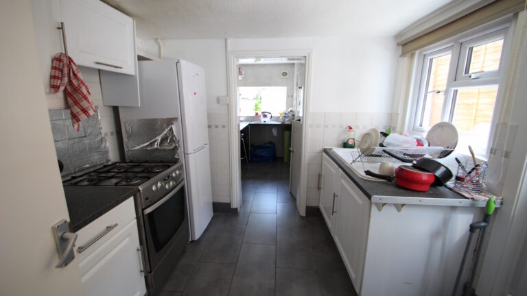 High-Town-Maidenhead-Maidenhead-Kitchen-1-1.jpg