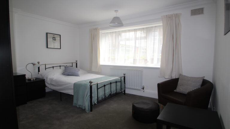 Kings-Court-Ealing-London-Room-3.1.jpg