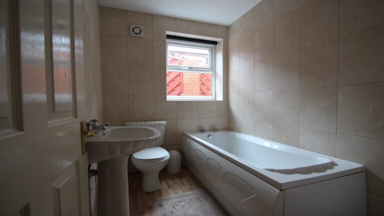 Kitchener-Road-High-Wycombe-High-Wycombe-Bathroom-1-2.jpg