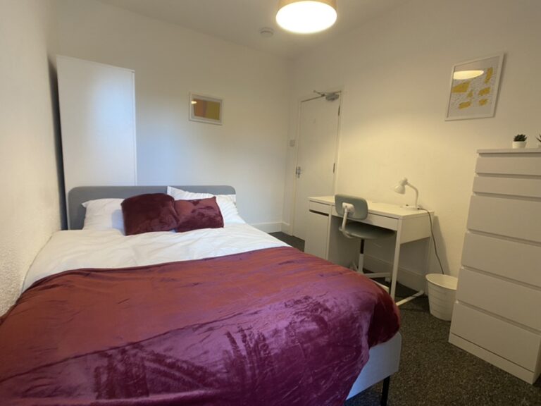 Newcombe-Road-Southampton-Polygon-Room-1.jpg