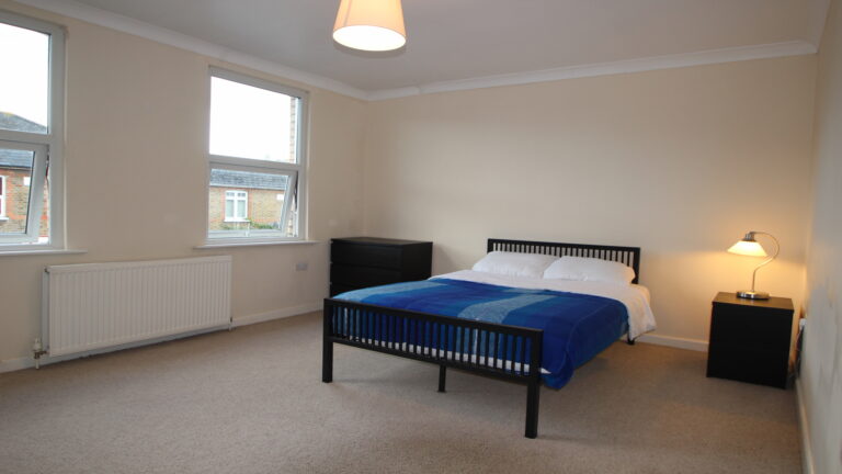 Queens-Road-Feltham-London-Room-3.1.jpg