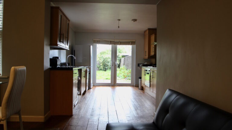 Queens-Road-Feltham-London-kitchen-1.2.jpeg