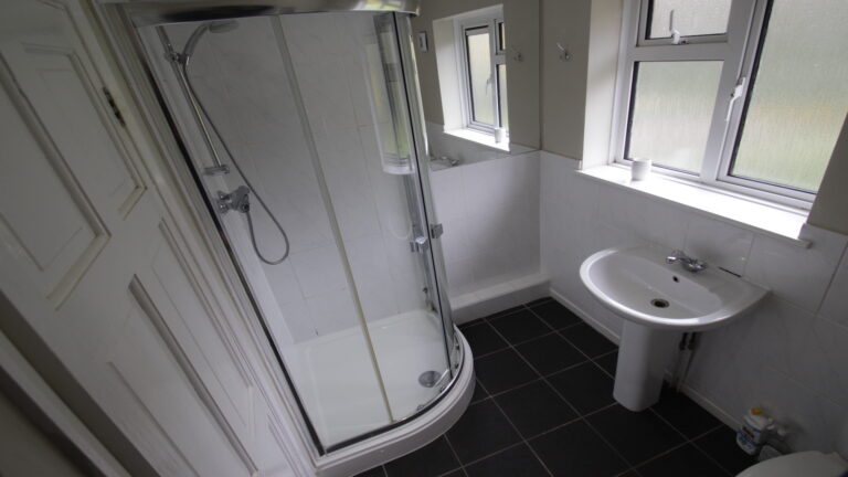 Sherwood-Road-Sherwood-High-Brooms-Tunbridge-Wells-Bathroom-2.jpg