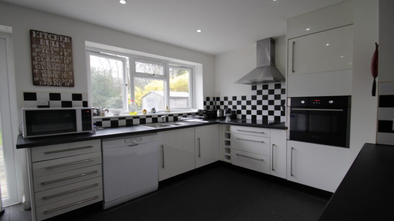 Sherwood-Road-Sherwood-High-Brooms-Tunbridge-Wells-Kitchen-2.jpg