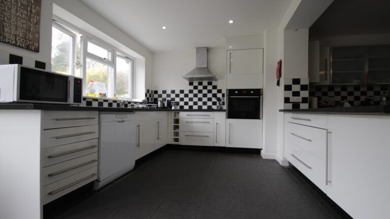 Sherwood-Road-Sherwood-High-Brooms-Tunbridge-Wells-Kitchen-Diner-1.3-2.jpg