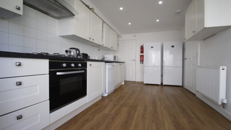 Sidney-Close-Showfields-Tunbridge-Wells-Kitchen-1.21-2.jpg