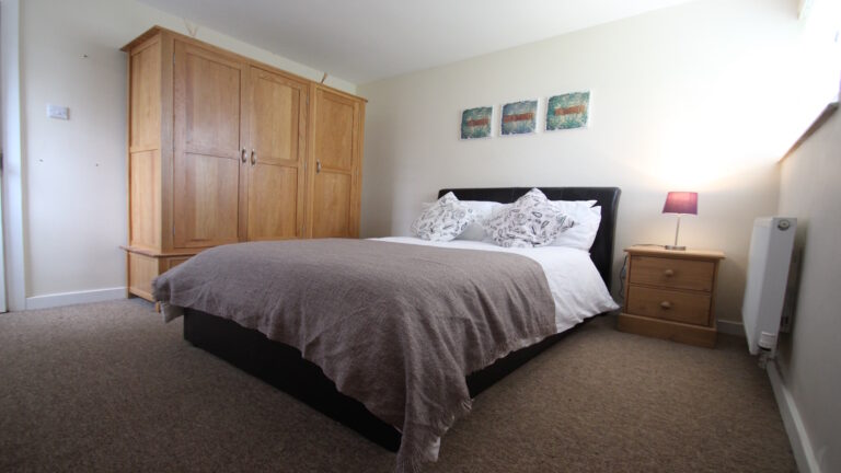 Sidney-Close-Showfields-Tunbridge-Wells-Room-1.12.jpg