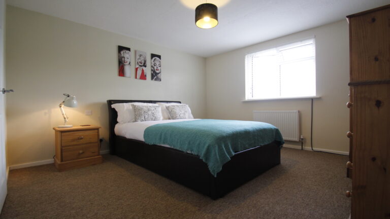 Sidney-Close-Showfields-Tunbridge-Wells-Room-2.11.jpg