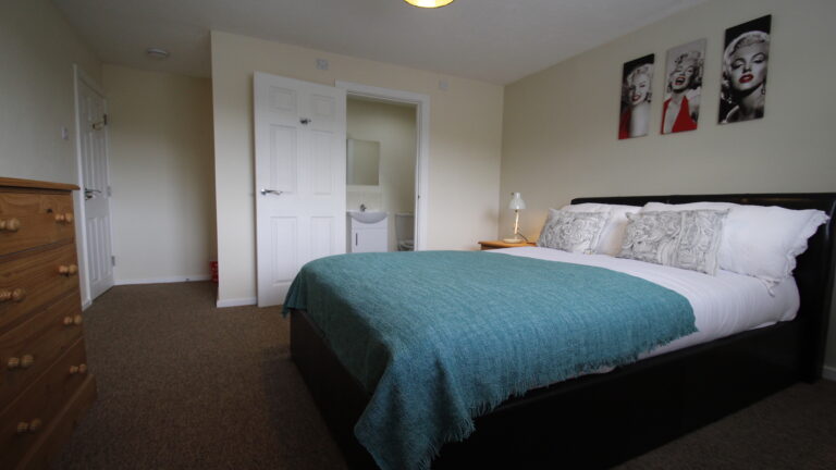 Sidney-Close-Showfields-Tunbridge-Wells-Room-2.3.jpg