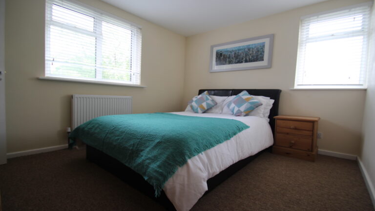 Sidney-Close-Showfields-Tunbridge-Wells-Room-4.11.jpg