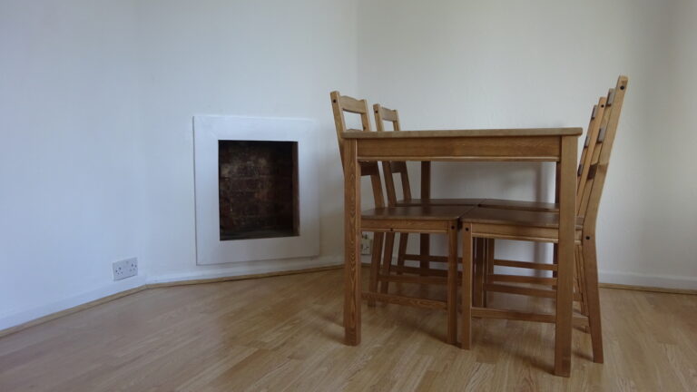 Totteridge-Road-High-Wycombe-High-Wycombe-Lounge1-1.jpg