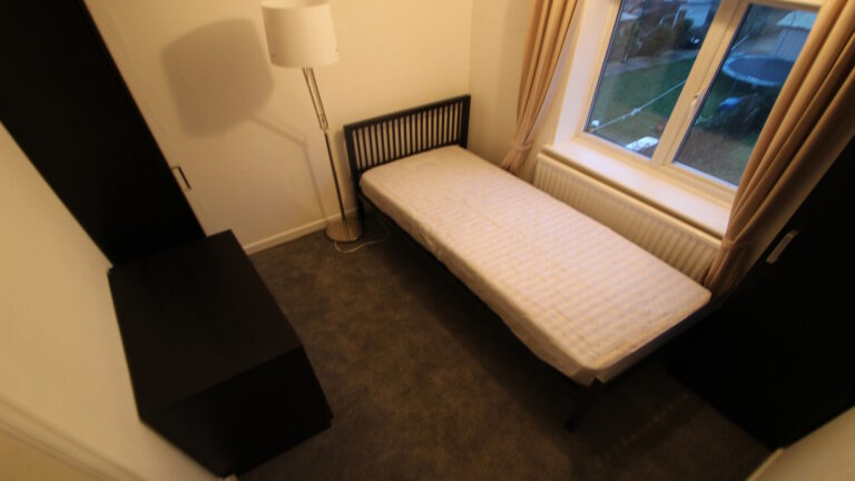 Totteridge-Road-High-Wycombe-High-Wycombe-Room-2.jpg