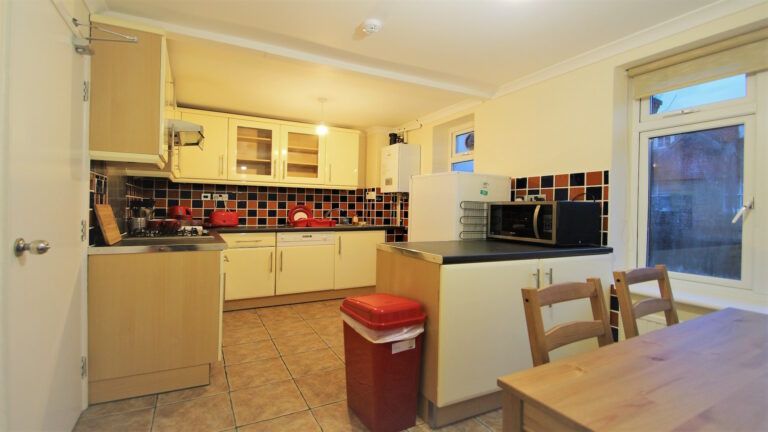 Wayside-Mews-Maidenhead-Maidenhead-Kitchen-1.jpg