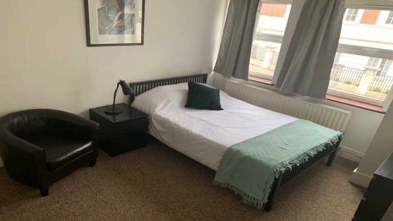 Winchester-Street-Acton-London-Room-2.jpg