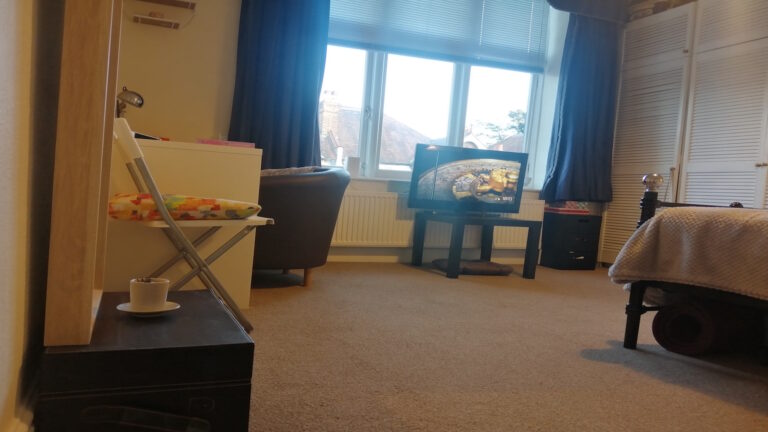Wolverton-Gardens-Ealing-Common-London-Room-4.2.jpg