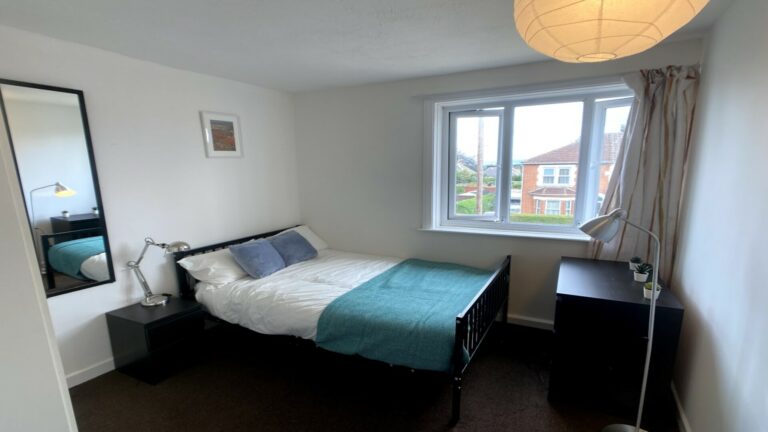 Woodcote-Road-Southampton-room-4.2-2.jpg