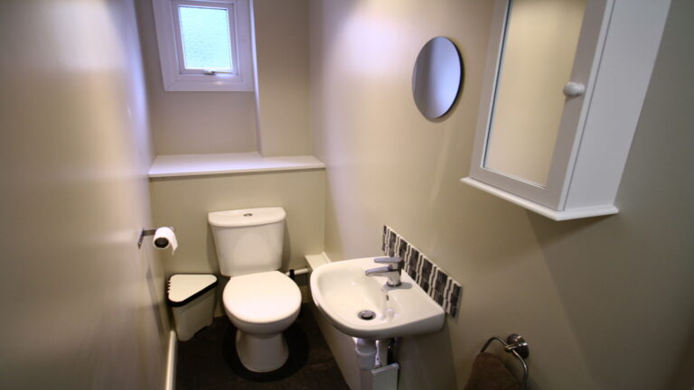 showfields-tunbridge-wells-bathroom.3-1.jpg