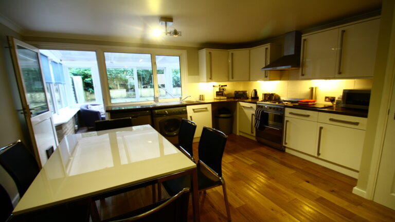 showfields-tunbridge-wells-kitchen-1.jpg