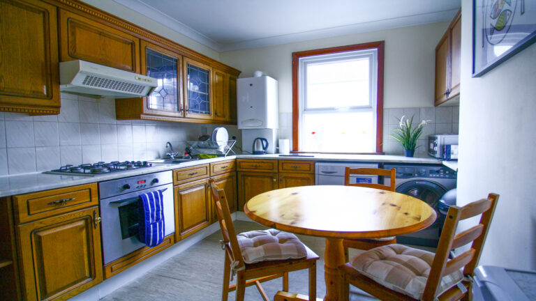 tunbridge-wells-town-centre-grosvenor-road-kitchen.2-2.jpg