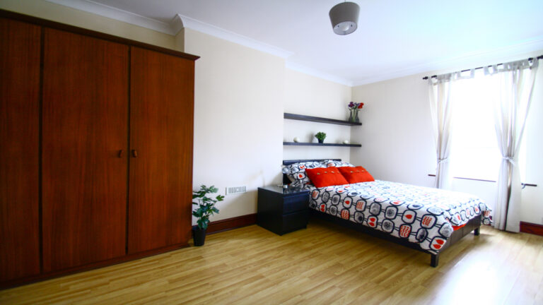 tunbridge-wells-town-centre-grosvenor-road-room.1.jpg