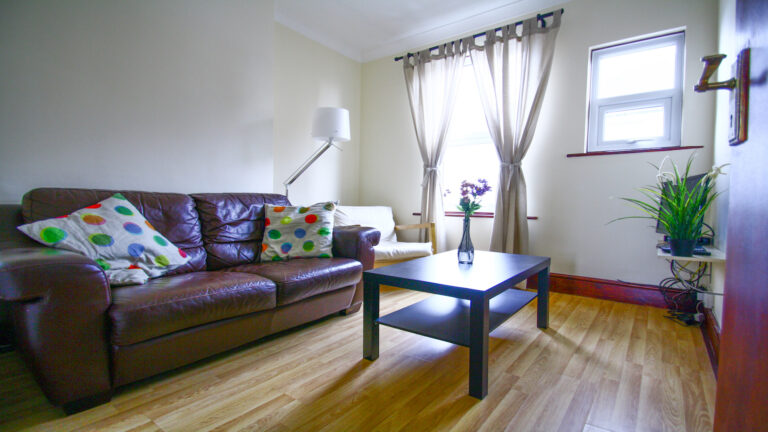 tunbridge-wells-town-centre-grosvenor-road-sitting-room-2.jpg